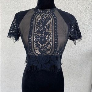 L'atiste lace fringe crop top